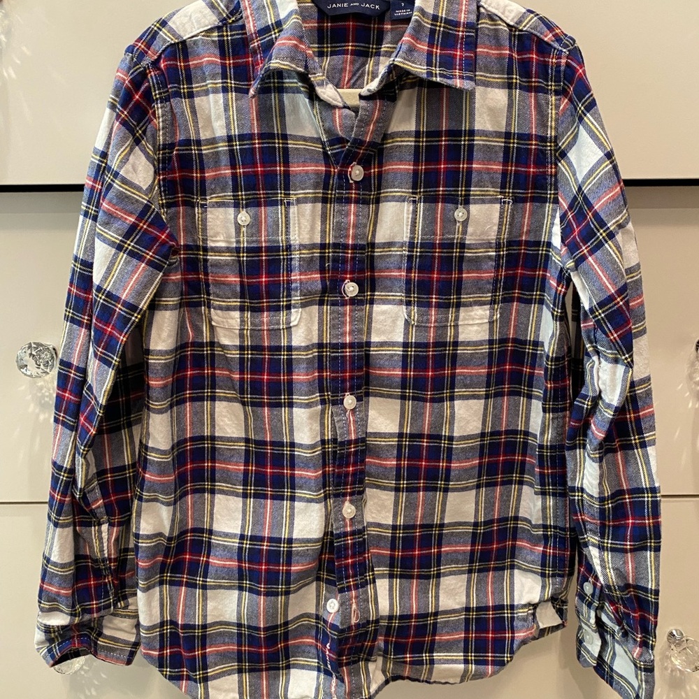 Janie and Jack Boy’s Plaid Flannel Button Down Shirt, Size 7. Used, like new.